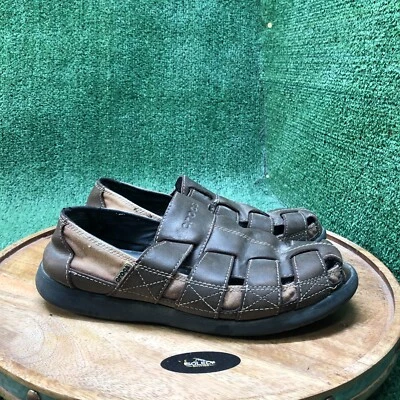 Crocs Hombre Santa Cruz Pescador Marrón Cuero Lona Sandalias Pesca Talla 8 Foto 1 de 4