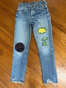 Damen Vintage 60er Jahre Hippie Patches Jeans 26" Taille 38,5 " Länge Größe 2 - Bild 1 von 5
