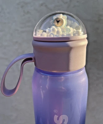 🐻 Botella de agua Starbucks 2025 Holiday Bear globo de nieve con tapa magnética encanto Foto 1 de 3