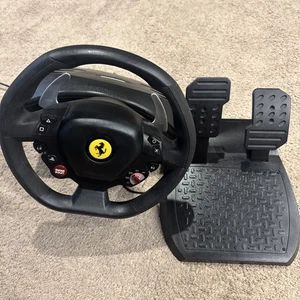 Thrustmaster T80 Ferrari 488 GTB für PS4/PS5/PC - Bild 1 von 6