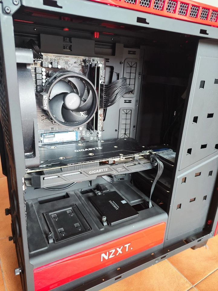 Nzxt pc desktop/gaming - Immagine 1 di 4