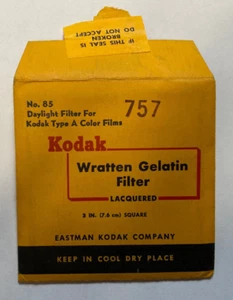 KODAK WRATTEN GELATIN FILTER NO. 85 3" /7.6cm Square opened - Picture 1 of 2