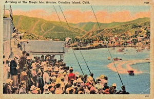 Postkarte CA Avalon Catalina Island Kalifornien - Boot Ladung Menschen kommen an - Vintage C4 - Bild 1 von 2