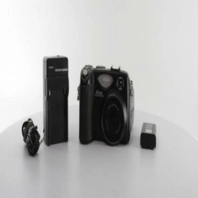 Nikon Coolpix 5400 5.1 MP Digital Camera - 4x Optical Zoom - Grade A (25513) - Image 1 of 2