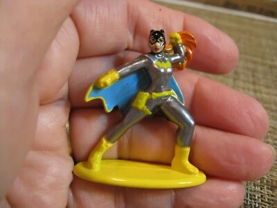 DC Comics Nano Metalfigs - Batgirl - Señal de murciélago amarilla y capa negra/azul - 2020 Foto 1 de 4