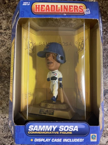 Headliners XL SAMMY SOSA 66 Home Runs Bobblehead Commemorative Figure 1998 MLB Cover