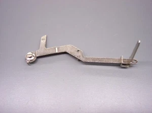 Palanca de cierre de campana para movimientos de reloj Hermle 451-050 - Imagen 1 de 2