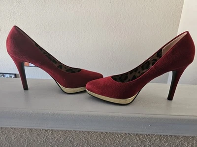 CUTE 😍 SHOES!! - Image 1 of 4