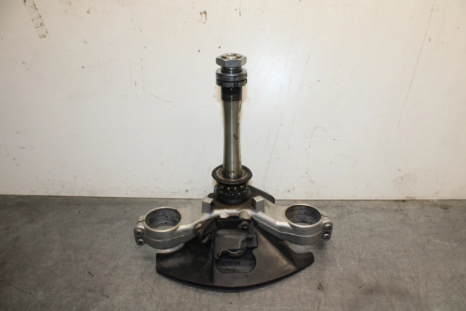 00-01 YAMAHA YZF R1 HORQUILLA DELANTERA ABRAZADERA INFERIOR TRIPLE ÁRBOL VÁSTAGO BB755 Foto 1 de 4