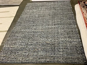 BLUE 5'-0" x 8'-0" Flaw in Rug, Reduced Price 1172673536 MTK421L-5 - Picture 1 of 4