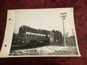 Vintage Photo. Canadian Pacific Railway Train 7070 Washed - Picture 1 of 12