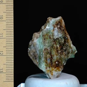 Natural Emerald crystals in Biotite Mica Schist matrix mineral specimen 87ct - Picture 1 of 9