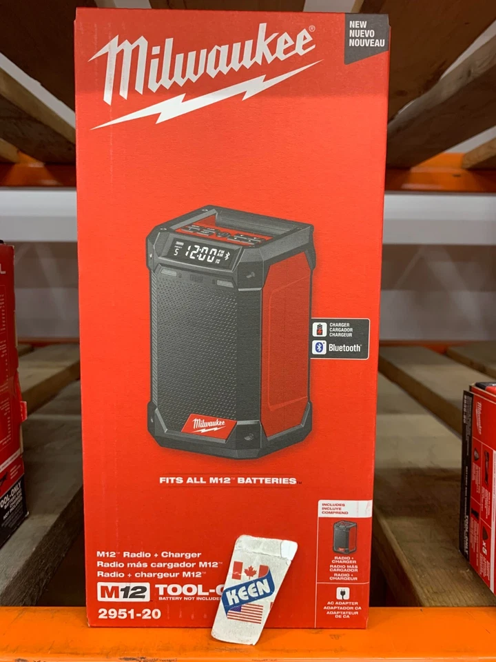 Milwaukee CANADA 12V Li-Ion Cordless Bluetooth Jobsite Radio & Charger (BARE) - Image 1 of 4