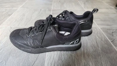 Zapato de bicicleta de montaña Specialized 2FO Flat 2.0 negro talla 44 Foto 1 de 4