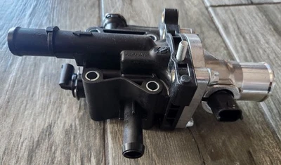 Thermostat Housing 2009 2010 2011 Chevy Aveo 2009 Pontiac G3 Wave 1.6L 25189437 - Image 1 of 4