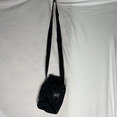 Adidas Bolso Bandolera Hidratación Negro Gimnasio Deportes Atlético Correr Entrenamiento Foto 1 de 4