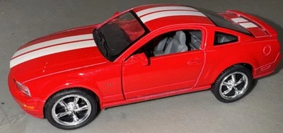 2006 Kinsmart Kintoy 1:32 Die Cast Ford Mustang Pull Back Action Toy Car Red - Image 1 of 4
