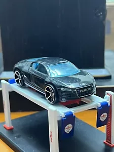2008 Hot Wheels New Models 3/40 AUDI R8 Black w/Chrome OH5 Spoke 1:64 Lose - Picture 1 of 6