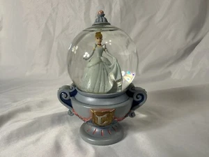 Cinderella Mini Schneekugel Trophäe Souvenir Disney Store Exklusiv - Bild 1 von 5
