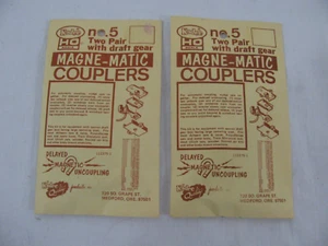 2 confezioni (4 paia) di accoppiatori Kadee scala HO #5 Magne-Matic NOS - Foto 1 di 2