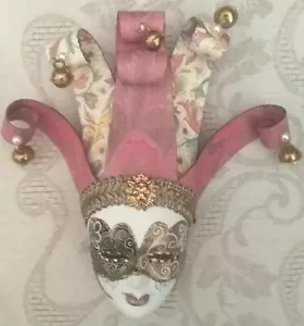 VENEZIANISCHE FRAUENMASKE MIT JINGLE BELL HUT WANDKUNST 7" X 7" - Bild 1 von 12