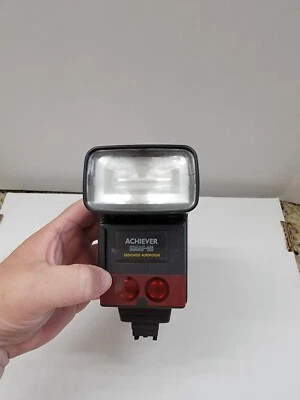 Achiever 630AF-MI Shoe Mount Flash for Minolta, Canon, Nikon - Image 1 of 4