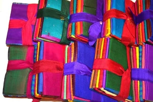 Fat quarters 4 pieces silk fabric bundle, multicolored sari silk fabric SUPER - Picture 1 of 3
