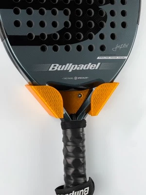 Soporte para raqueta de tenis de montaje en pared para raqueta de pádel, percha personalizada individual o doble Foto 1 de 4