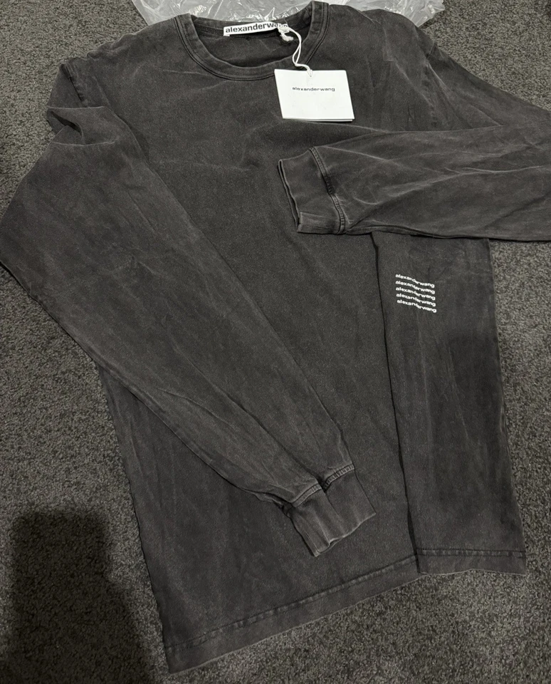 Alexander Wang Logo Sweatshirt unisex L - image 1 of 4