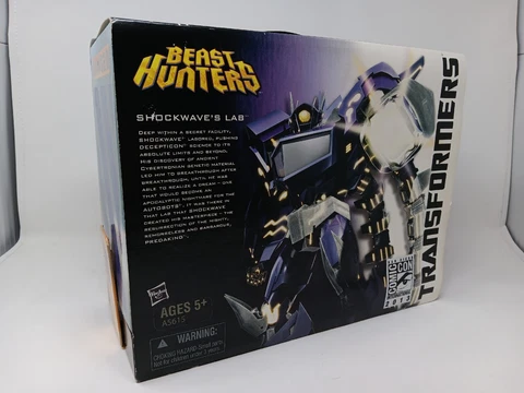 NEW SDCC 2013 Limited Edition Transformers PRIME BEAST HUNTERS SHOCKWAVE’S LAB Cover