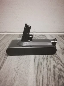 Dyson V11 Absolute - Grau - Akku - Nur Gerät (SV14) - Bild 1 von 7