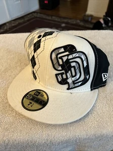 New Era 59Fifty San Diego Insignia and Flat Fitted Hat Y2K Hip Hop Size 7 ,1/4 i - Picture 1 of 3