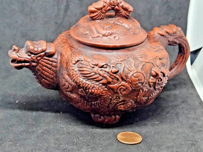 Impresionante tetera vintage Yixing Dragon con sello 4" x 6" Foto 1 de 4