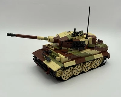 WW2 German Tiger I Tank w/ Camo - Brick Building Blocks Set - Image 1 of 4
