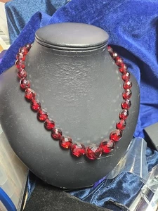 Antike Art Deco facettierte Kirsche Bernstein Bakelit Halskette 42,6 g 20" Goldverschluss - Bild 1 von 11