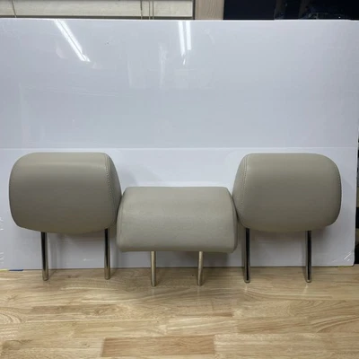 Cadillac SRX 2010-2016 reposacabezas asiento trasero izquierdo centro derecho Brownstone Foto 1 de 4