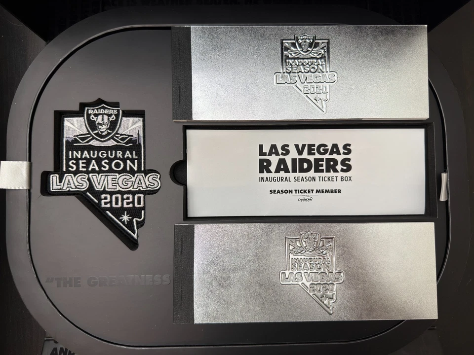 Boleto de temporada inaugural de Los Vegas Raiders 2020 caja de estadio 2 boletos parche funciona Foto 1 de 4