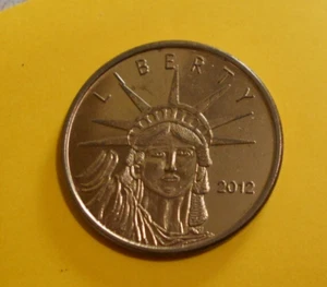 Statue Of Liberty collectors token New York NY USA coin 2012 medallion - Picture 1 of 2