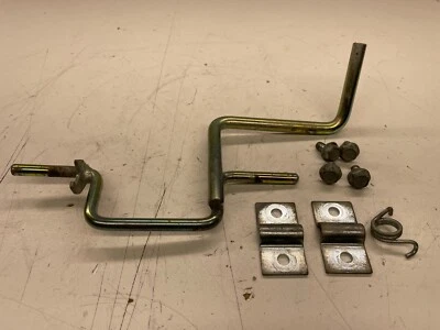 Remolque Yamaha Pro-4 Pro 1989 YFU1W YFU 250 230 palanca de pestillo de asiento soporte de resorte Foto 1 de 4