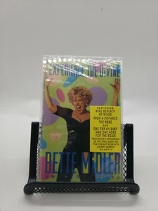 Experience the Divine: Greatest Hits by Bette Midler-Cassette Brand New SEALED - Picture 1 of 2