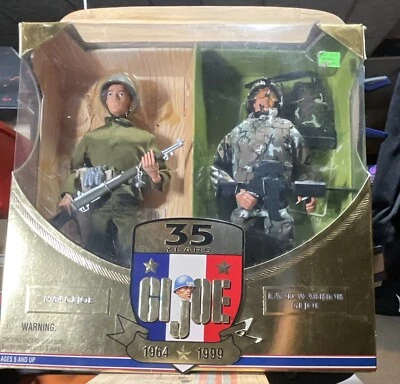 GI JOE 12" 35 ANIVERSARIO ENTONCES Y AHORA PAQUETE DE DOS 1964 A 1999 HASBRO NUEVO Foto 1 de 4