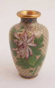 Vaso Cloisonne (G2R) 4,25" bianco con collo blu fiore ottone e smalto asiatico - Foto 1 di 9