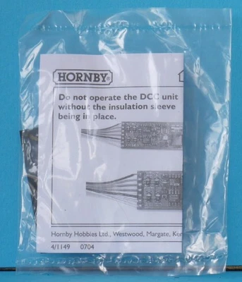 HORNBY X5383 DCC SLEEVE DIGITAL DECODER SLEEVE & INSTRUCTIONS NEW PACKETED - Image 1 of 2