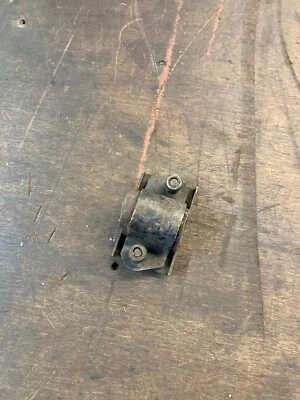 Soporte de montaje de barra antivuelco Jaguar XJ6 XJ12 XJ40 D Bush Mount Foto 1 de 3