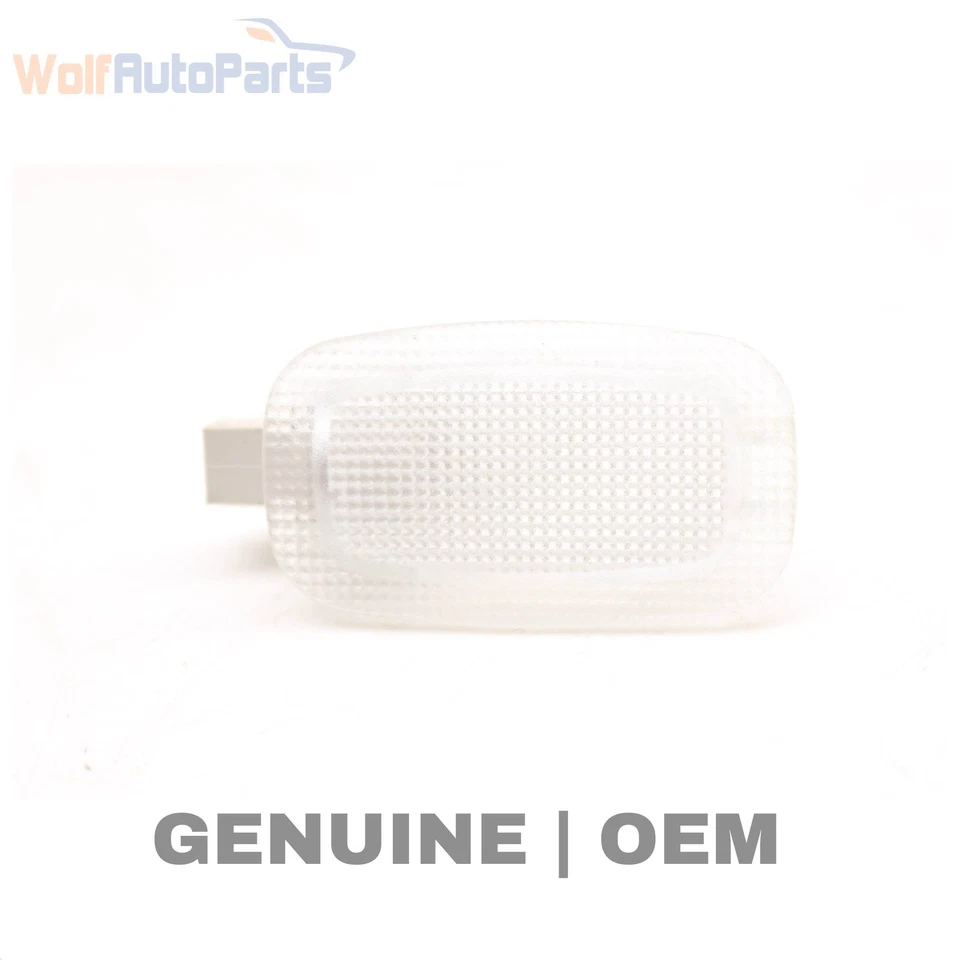 Mercedes-Benz B250 2013-2019 - Luz interior 2218200401 Foto 1 de 4