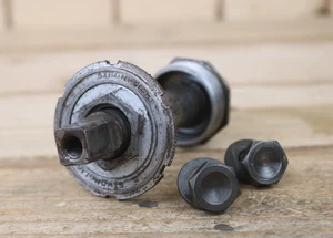 Stronglight 118mm Square Taper Bottom Bracket BSC Vintage Retro Steel Road Bike - Picture 1 of 8