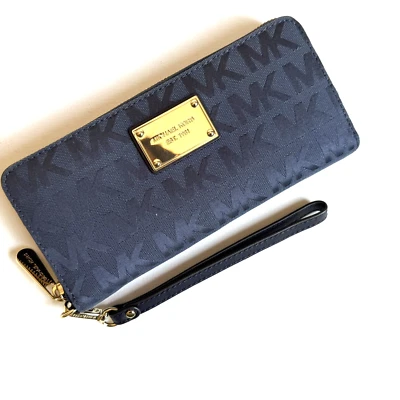 Portafoglio MICHAEL KORS Jet Set da viaggio grande zip continentale da polso nuovo con etichette BLU - Immagine 1 di 4