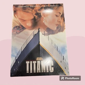Titanic Movie Industry Cast & Credits 3-Panel Brochure Promo! - Picture 1 of 7
