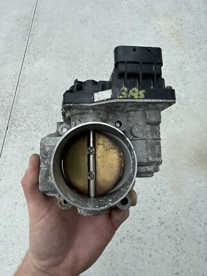 2005-2009 Buick Lacrosse Lucerne Grand Prix 3.8L Throttle Body Assembly 12607894 - Image 1 of 4