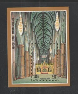 1995 MALAGASY REPUBLIC MADAGASCAR Scott # 1215 SOUVENIR SHEET MNH { CATHEDRALS } - Picture 1 of 1